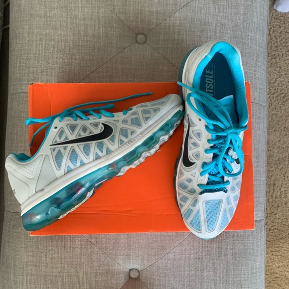 Nike Shoes - Nike Women’s Air Max+ 2011 | 8.5